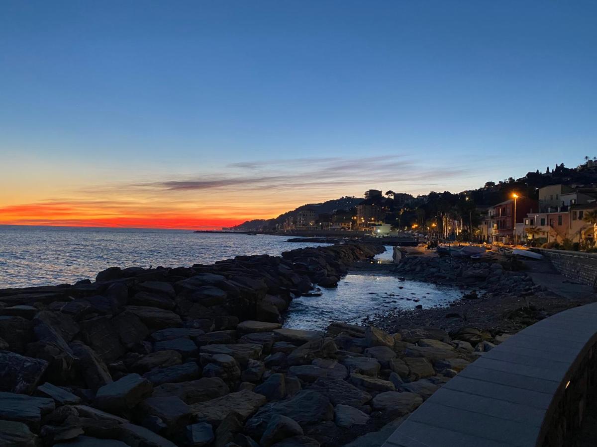 Appartamento Vista Mare Con Piscina Cala Di Sole Imperia Exterior photo